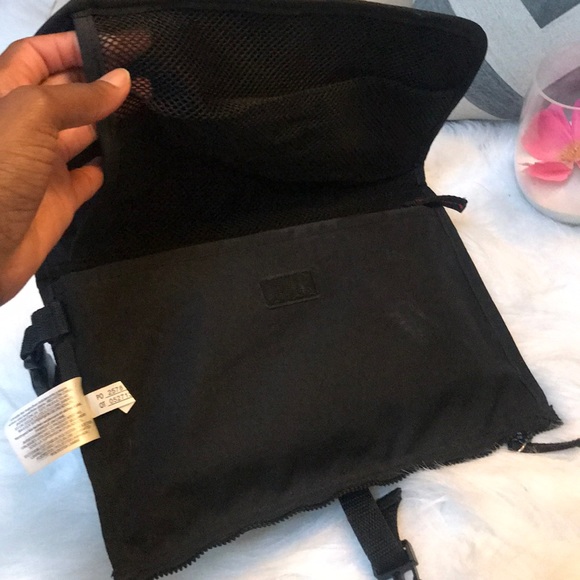 SKIP HOP wristlet baby wipe case.Includes wipecase - Picture 2 of 8